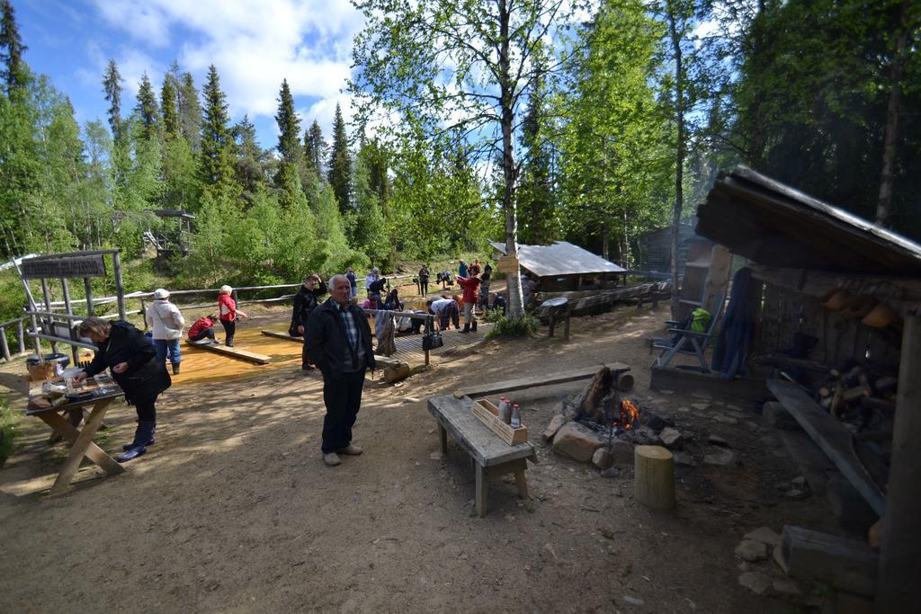 Tankavaara Gold Village Eksteriør billede